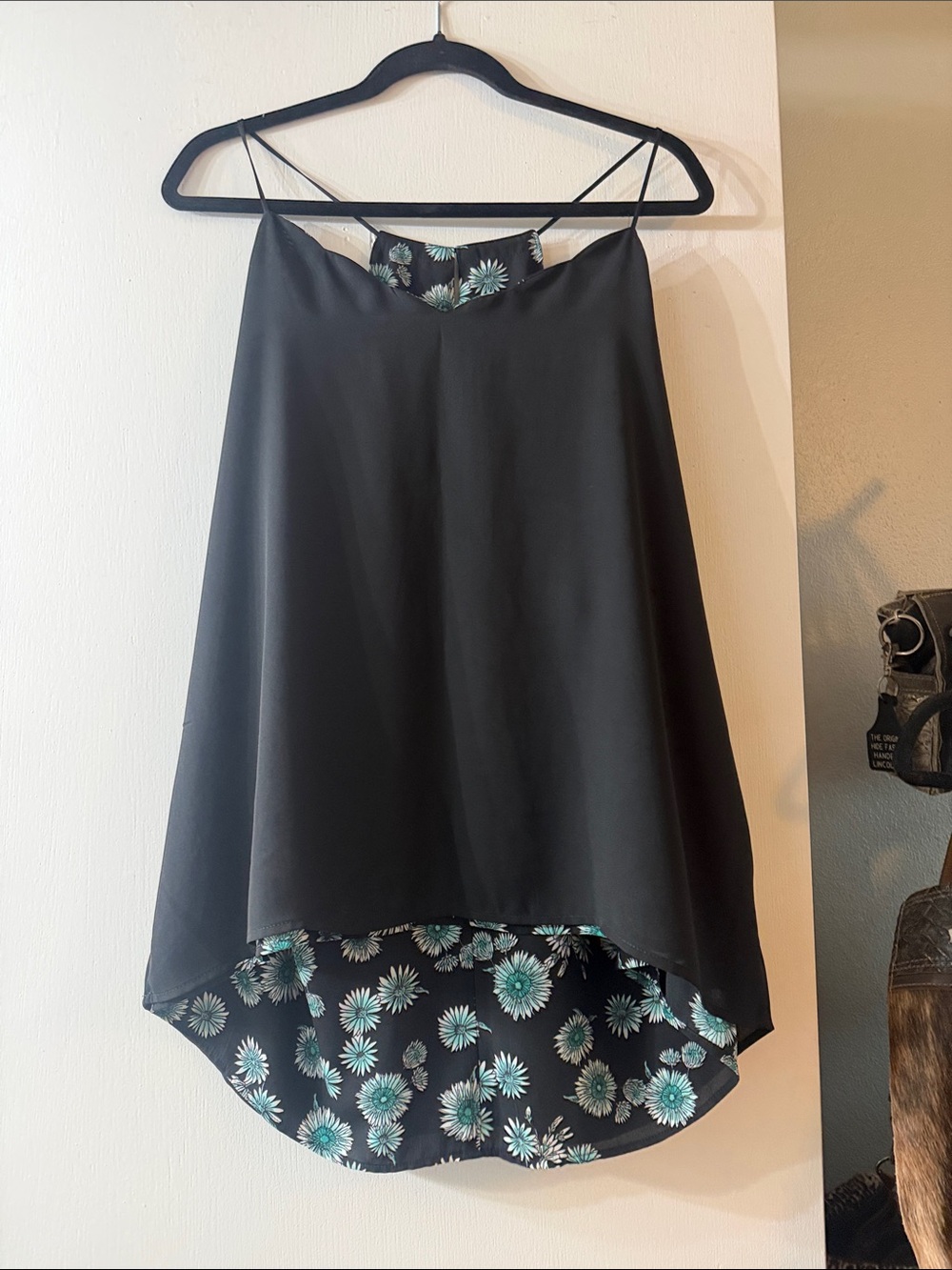 Express Tank Top - Picture 2 of 2